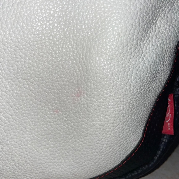 Bugaboo Diaper Bag RED Special Collection Leather Modern Crossbody White - Picture 14 of 15